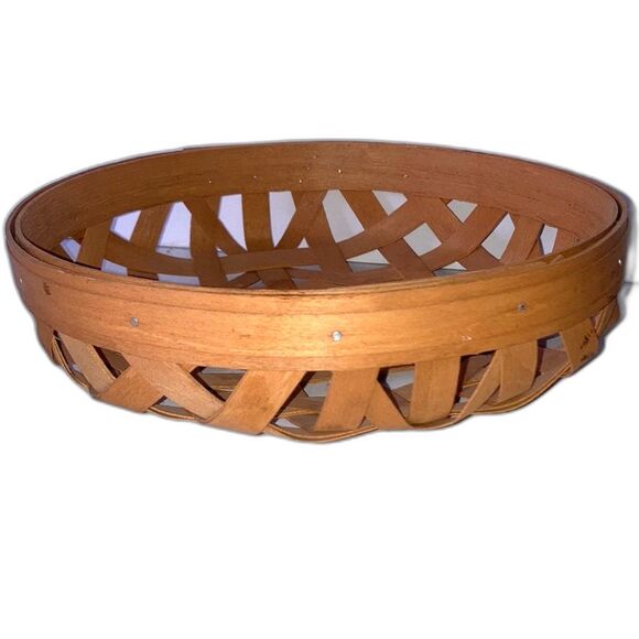 GERALD HENN Round Woven Basket 10 Inch Diameter Signed - Picture 3 of 7